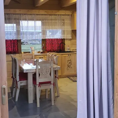 Bachledowy Wierch 2 *